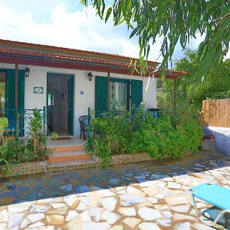 House Varvara Nyaraló